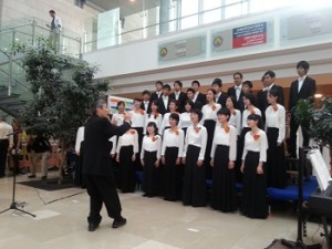 japanese choir in atrium in action1